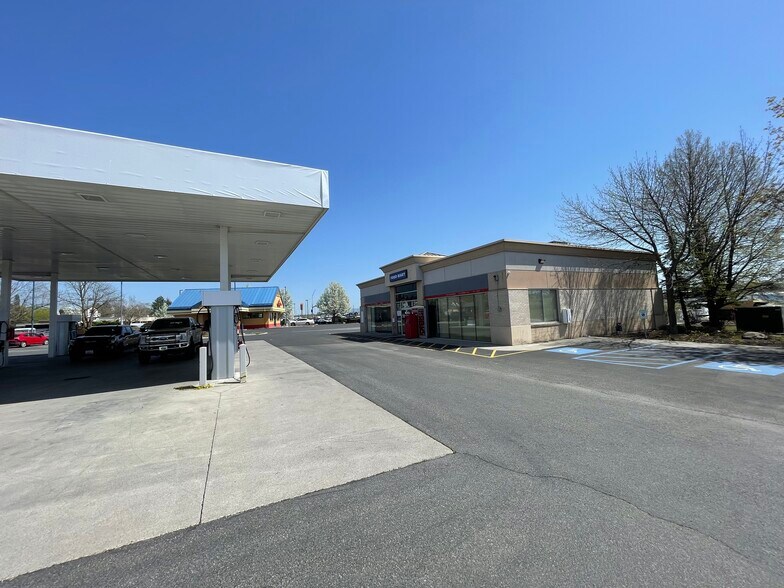 8915 E Trent Ave, Spokane, WA for sale - Building Photo - Image 1 of 1