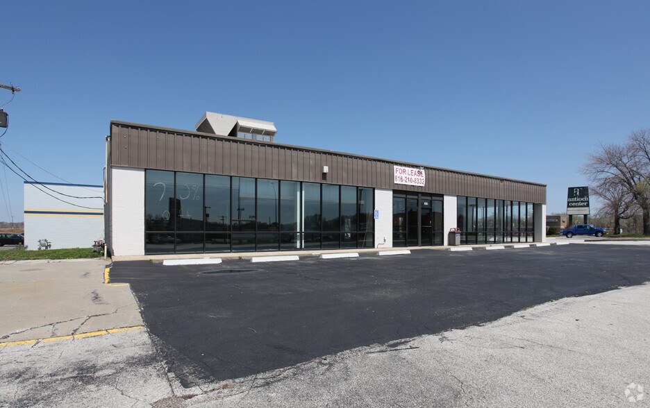 2618 NE Vivion Rd, Kansas City, MO à louer - Photo du bâtiment - Image 2 de 4