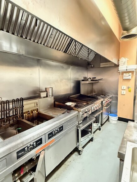 116 N Aberdeen St, Chicago, IL à vendre - Photo intérieure - Image 3 de 6