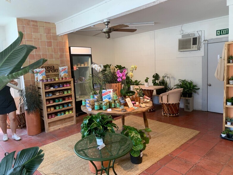 2609 E Cesar Chavez St, Austin, TX à louer - Photo du bâtiment - Image 3 de 12