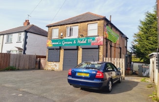 Plus de détails pour 21 Woodale Av, Bradford - Commerce de détail à louer