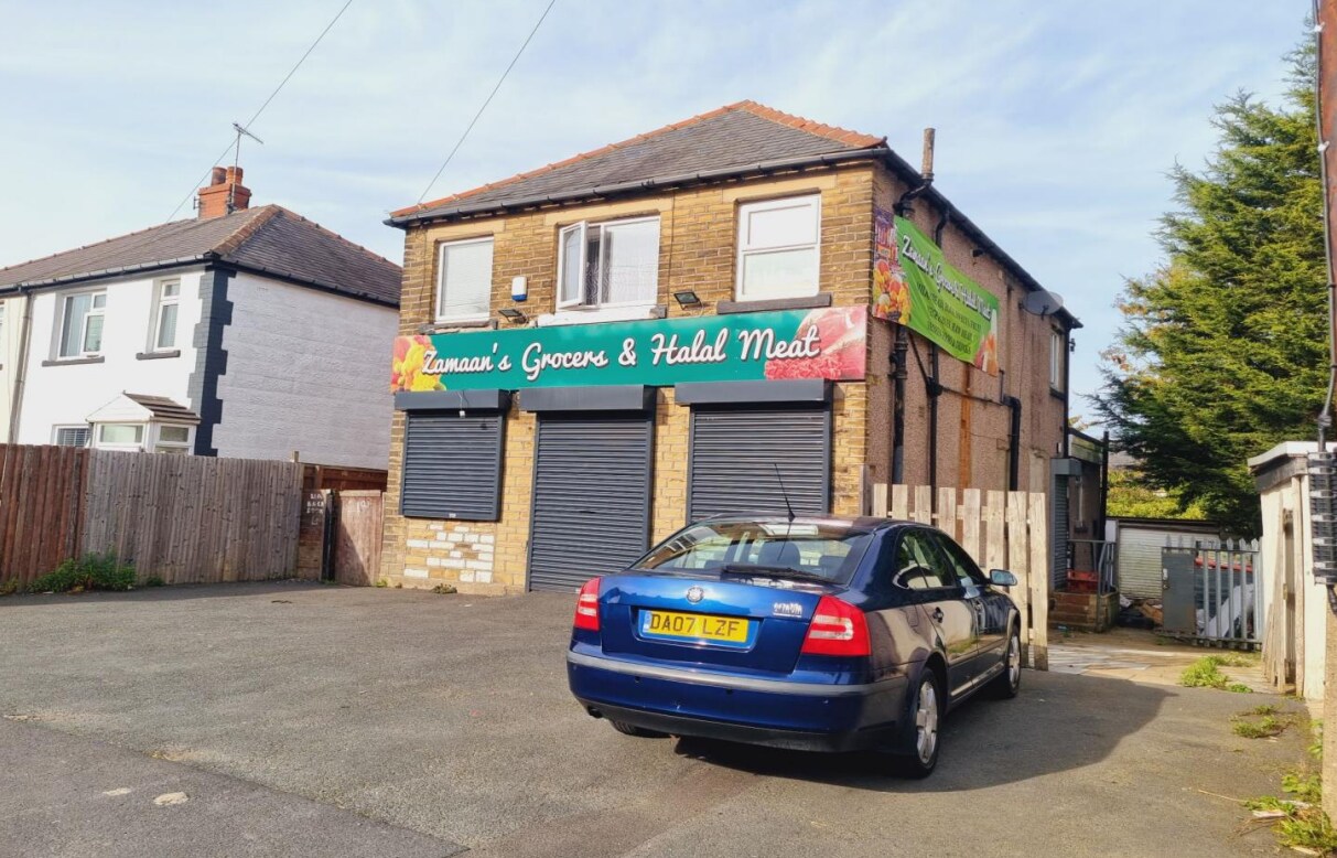 21 Woodale Av, Bradford for lease Primary Photo- Image 1 of 35