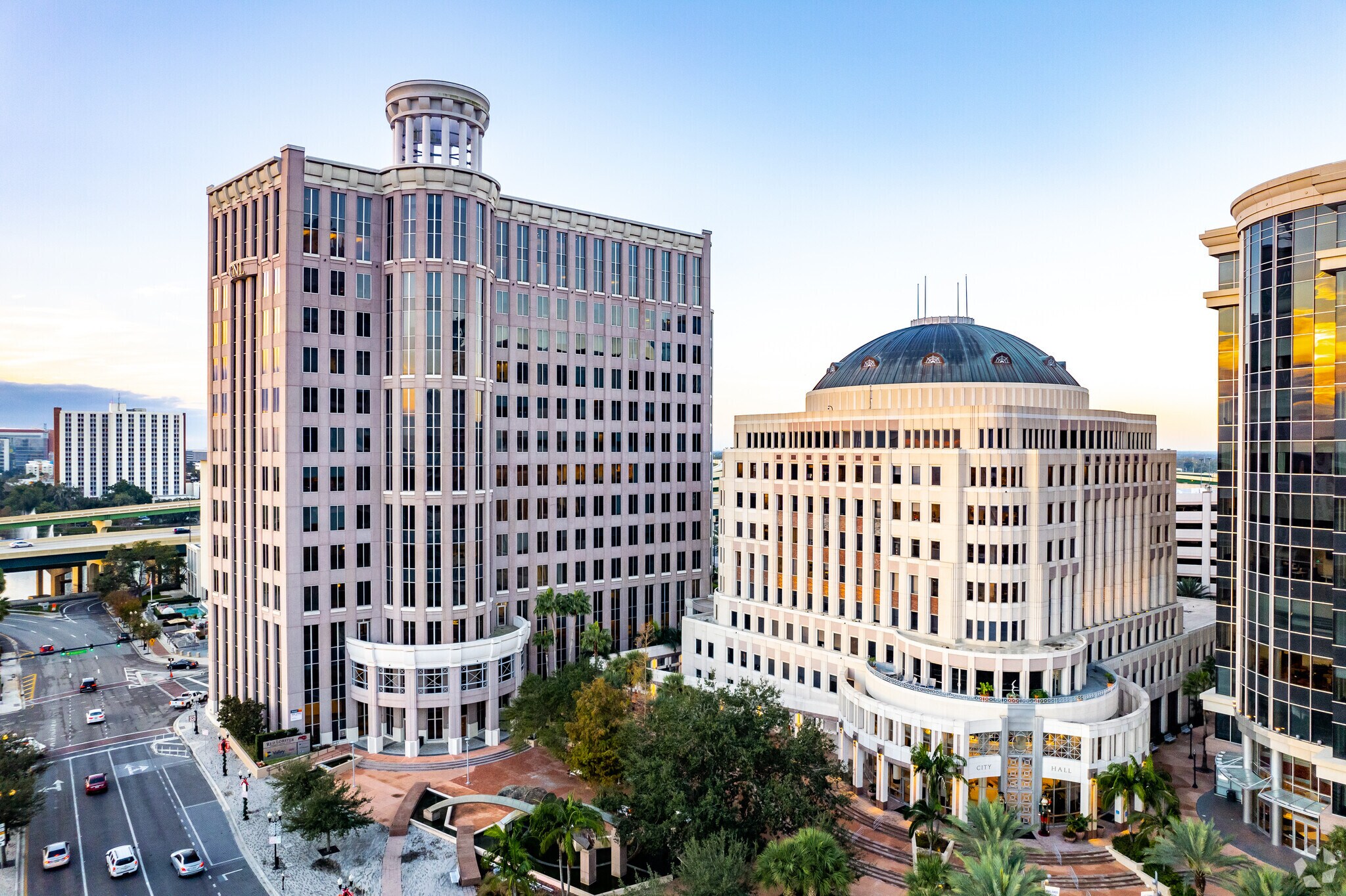 450 S Orange Ave, Orlando, FL à louer Photo principale- Image 1 de 11