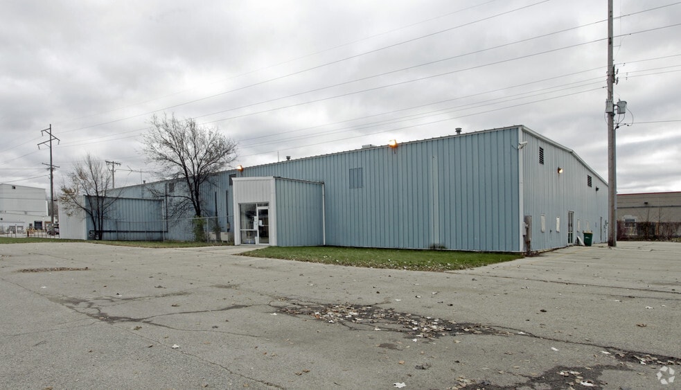 520 N Main St, Fond Du Lac, WI for lease - Building Photo - Image 1 of 2
