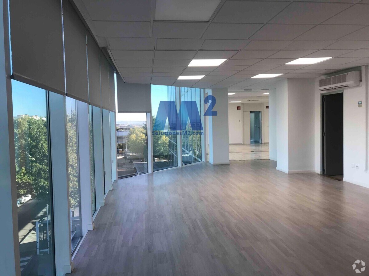 San Sebastián de los Reyes, MAD 28703 - - - Interior Photo - Image 1 of 1