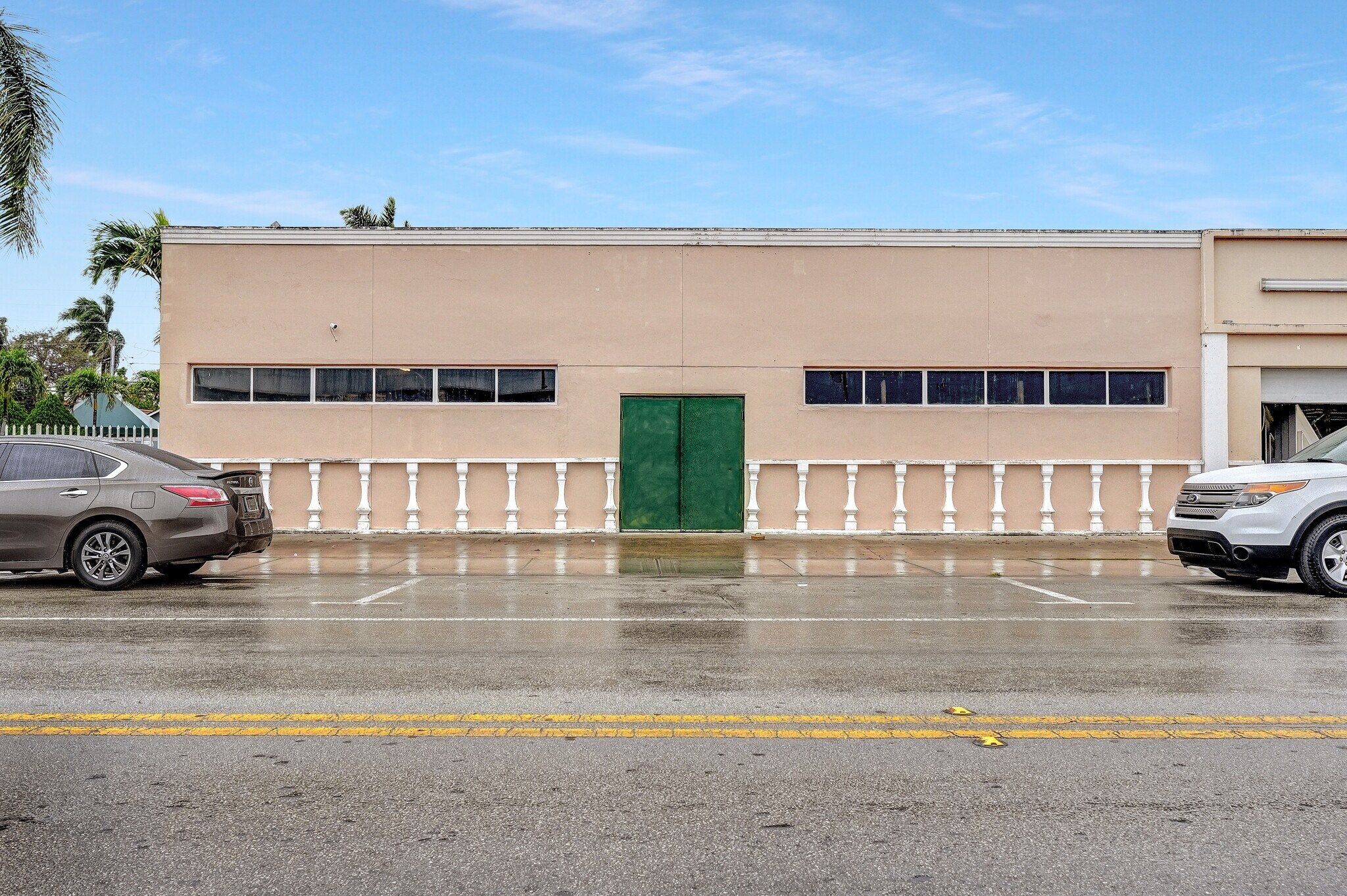 161 W Mowry Dr, Homestead, FL for lease Primary Photo- Image 1 of 12