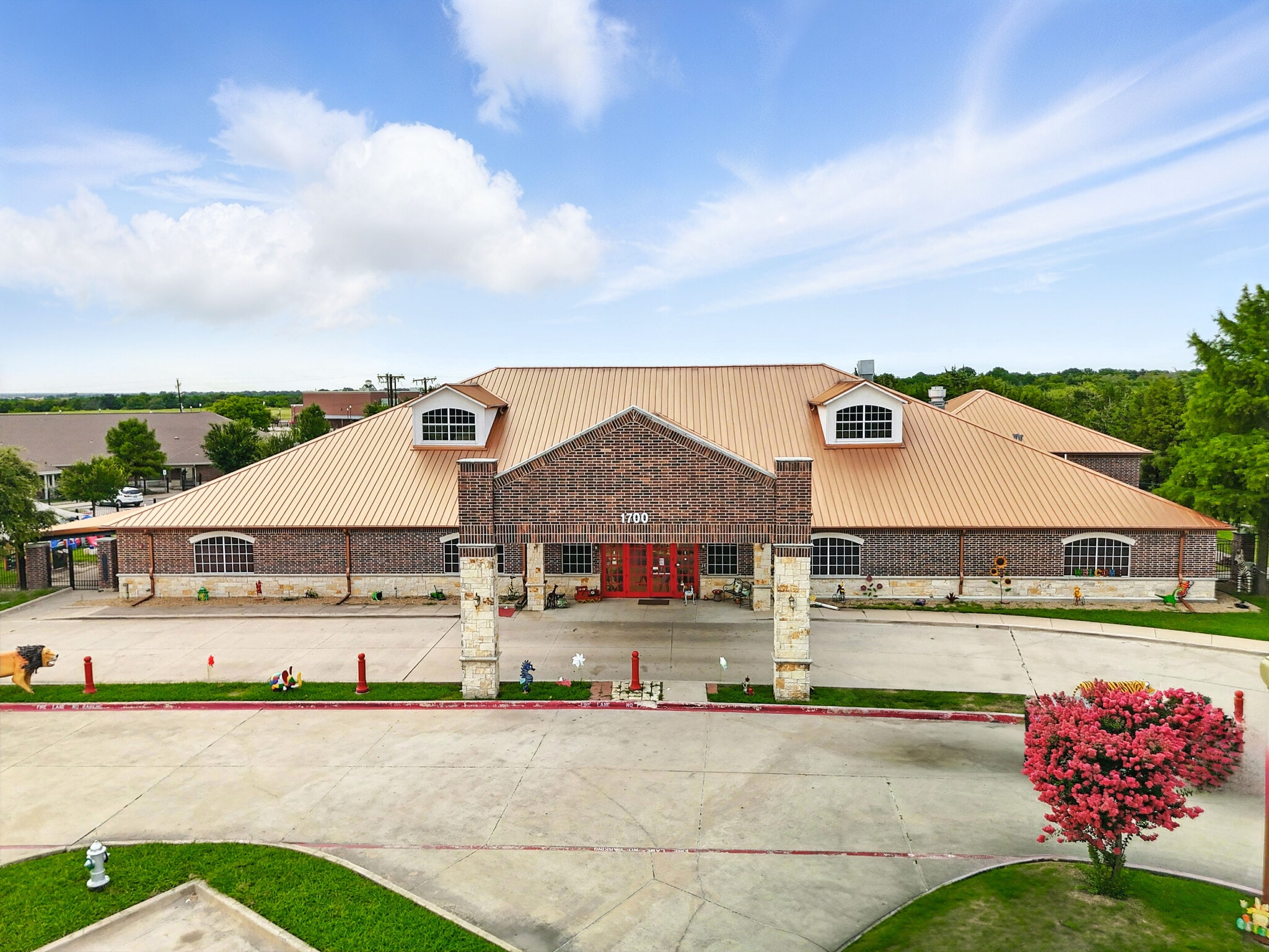 1700 Cedar Run, Ennis, TX for sale Building Photo- Image 1 of 67