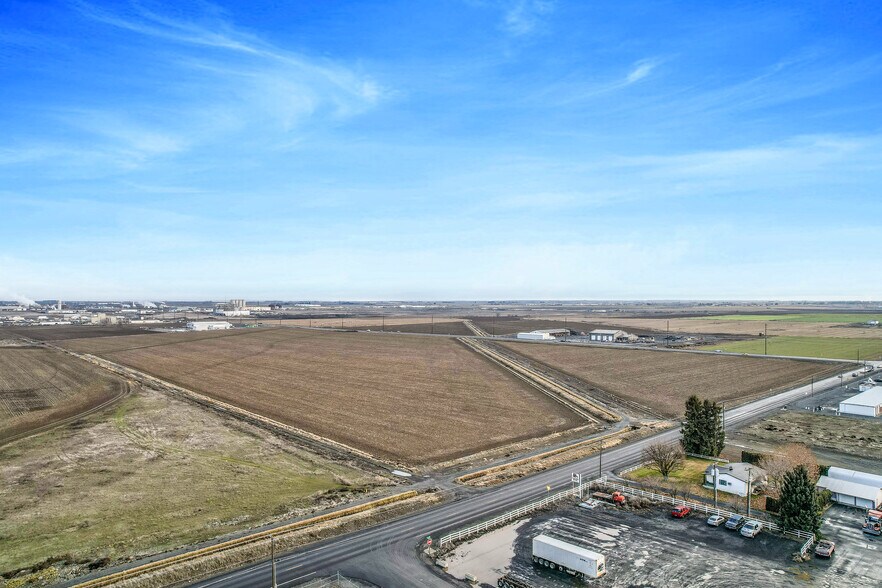 0 Wheeler Rd, Moses Lake, WA for sale - Aerial - Image 3 of 3