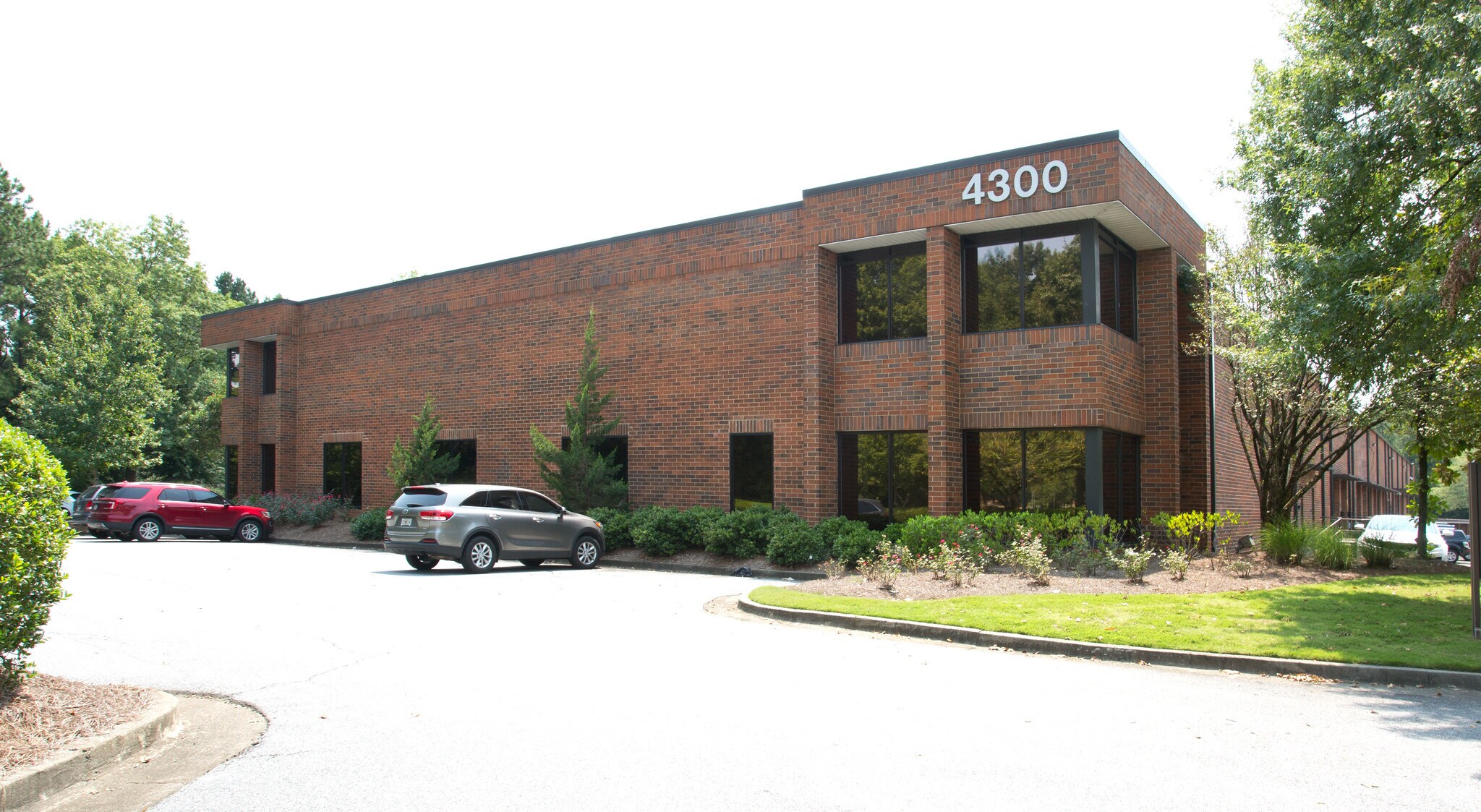 4300 Highlands Pky SE, Smyrna, GA for lease Building Photo- Image 1 of 8