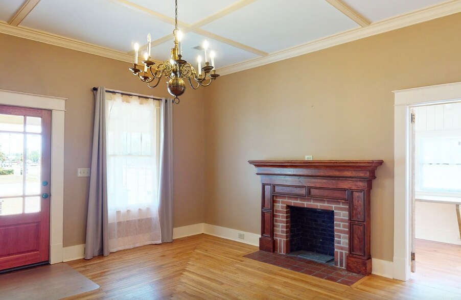111 West Orange St, Jesup, GA à louer - Photo du bâtiment - Image 2 de 11
