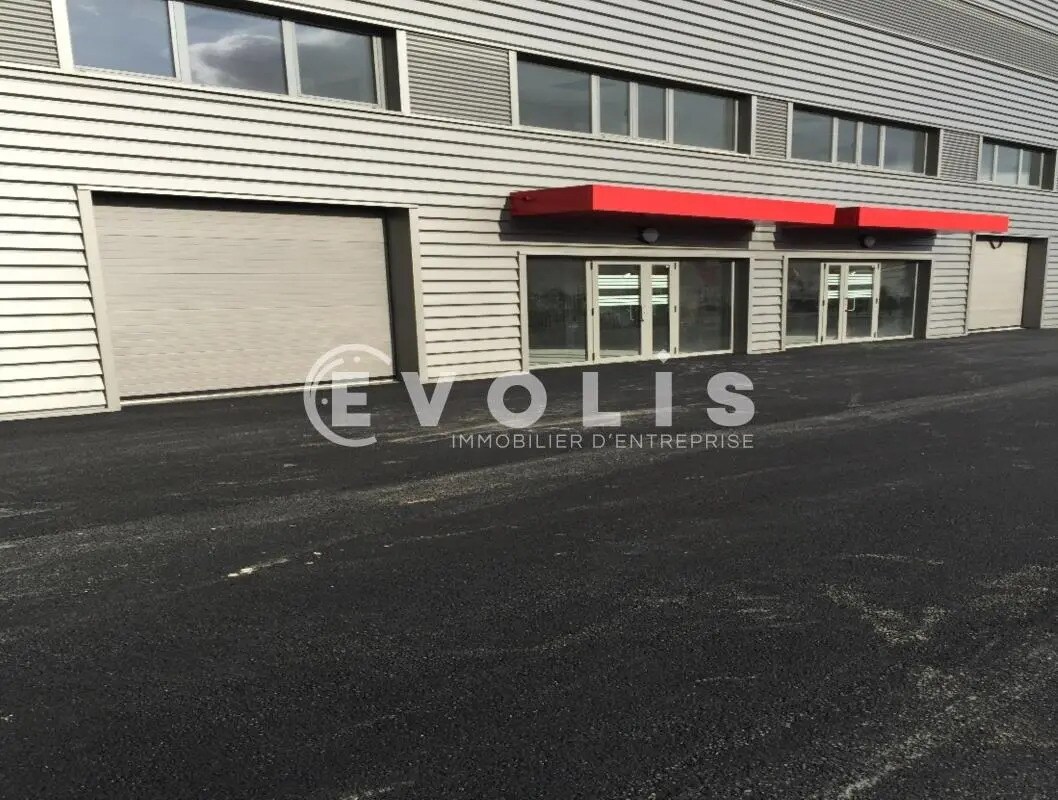 Flex in Villeneuve-la-Garenne for lease Building Photo- Image 1 of 13