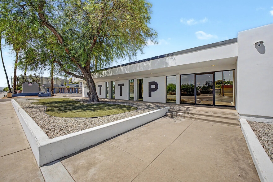 2800 N 24th St, Phoenix, AZ for lease - Building Photo - Image 3 of 14