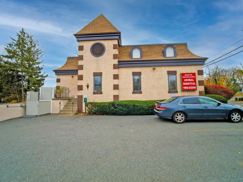 18 N Liberty Dr, Stony Point, NY for sale - Building Photo - Image 3 of 6