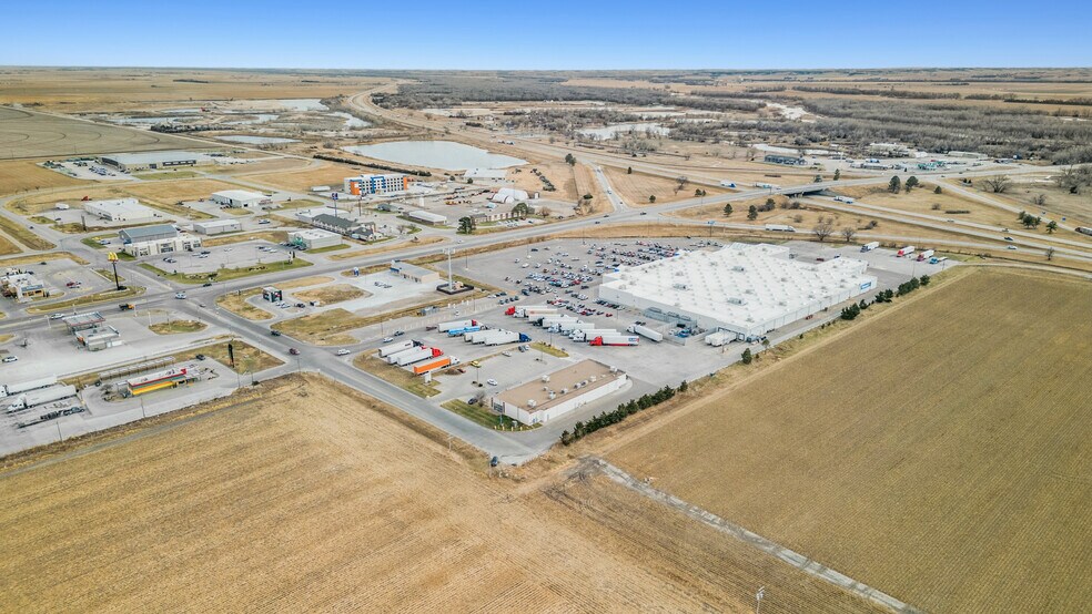 210 Frontier St, Lexington, NE à vendre - Photo du bâtiment - Image 3 de 3