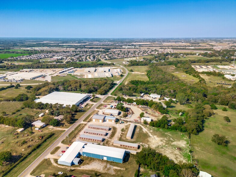 473 FM 3133, Van Alstyne, TX à louer - Photo du bâtiment - Image 2 de 12
