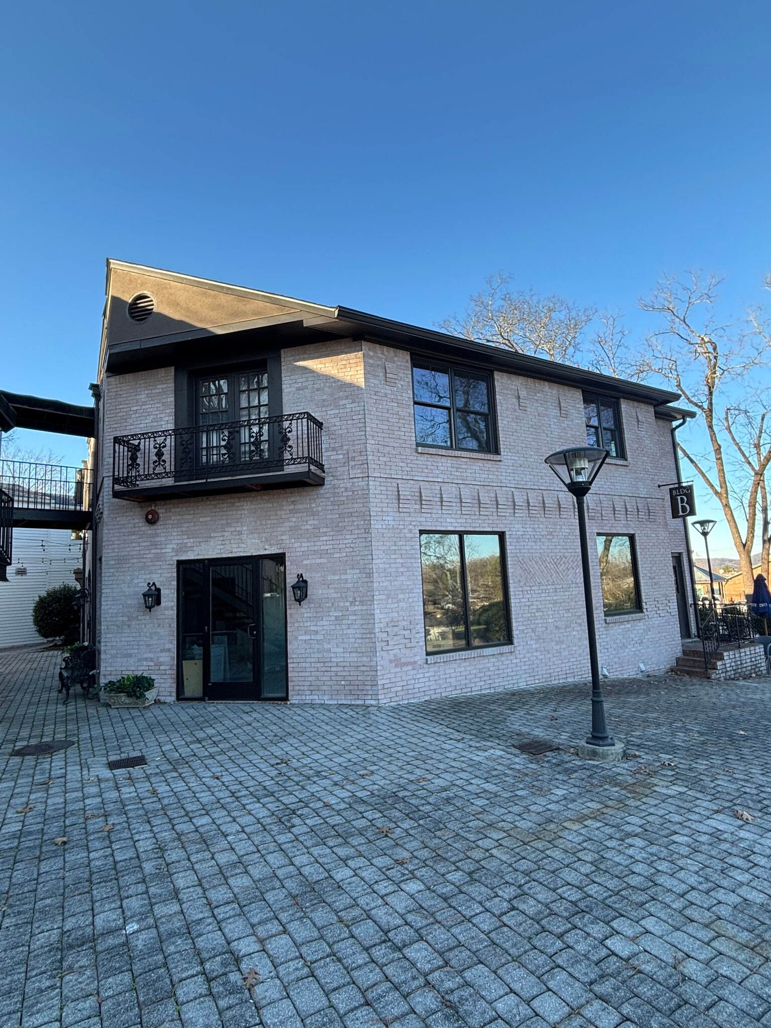 1143 Columbia Ave, Franklin, TN for lease Primary Photo- Image 1 of 8