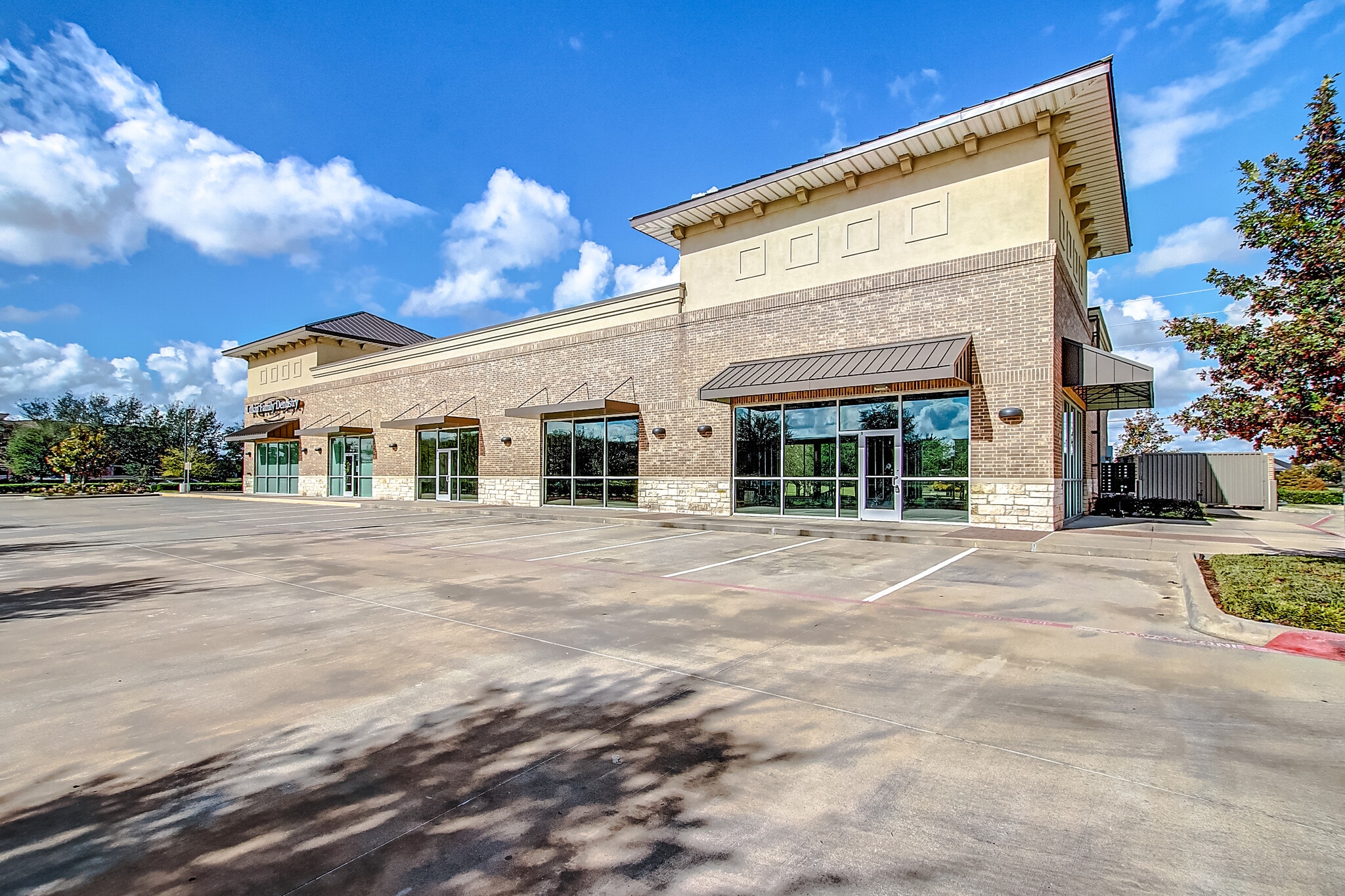 7417 Branford Pl, Sugar Land, TX for lease Primary Photo- Image 1 of 5