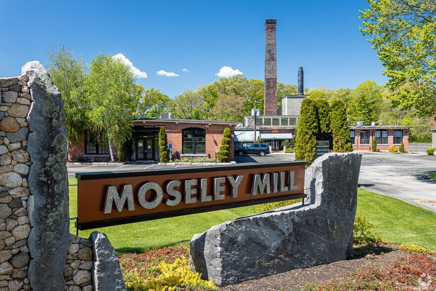 31 Hayward St, Franklin, MA à louer - Photo du bâtiment - Image 3 de 21