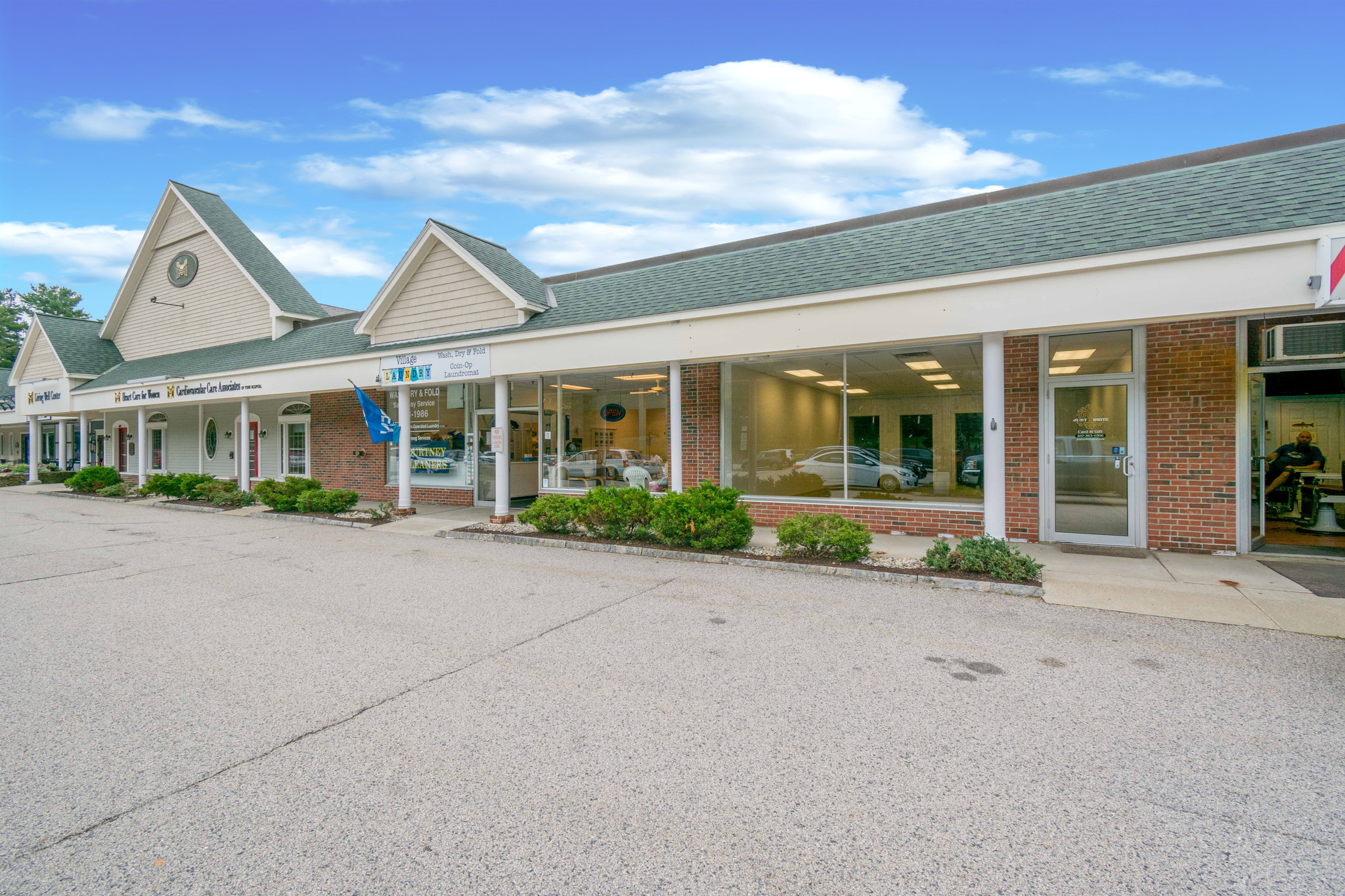 127 Long Sands Rd, York, ME à vendre Photo principale- Image 1 de 1