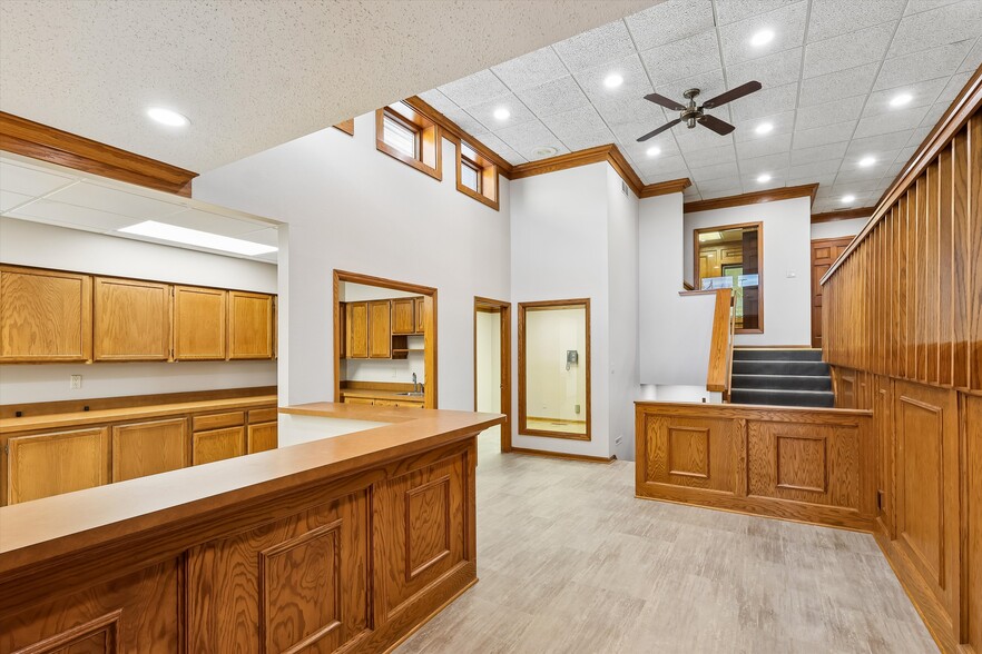 535 Main St, Ames, IA à louer - Photo intérieure - Image 3 de 38