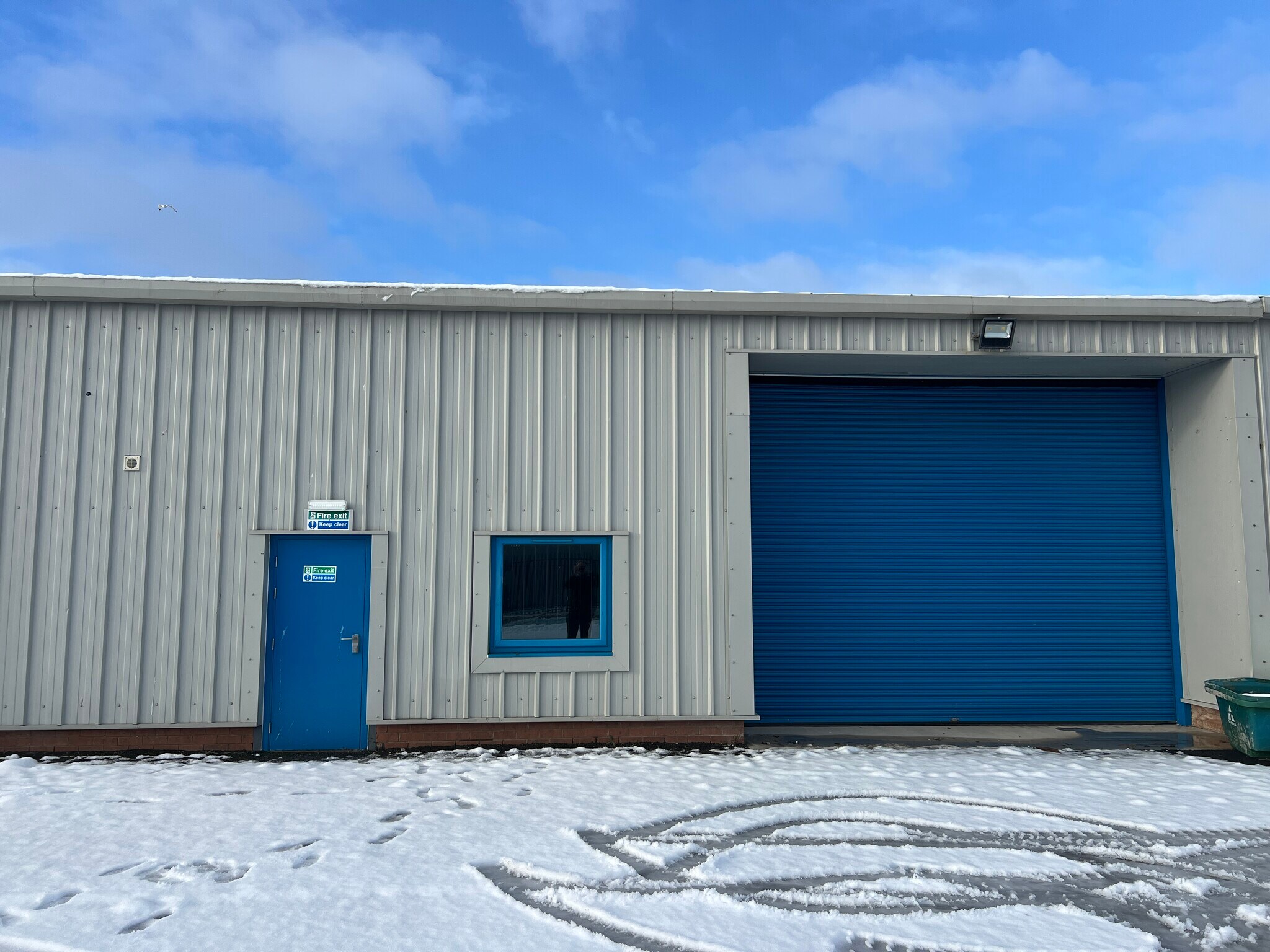 Cayton Low Rd, Eastfield for lease Primary Photo- Image 1 of 5