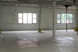5000 W Bloomingdale, Chicago, IL for lease Interior Photo- Image 1 of 5