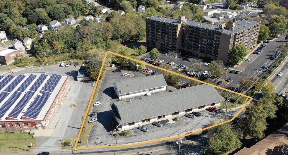 55 Mill St, Newton, NJ à louer - Photo du bâtiment - Image 2 de 14