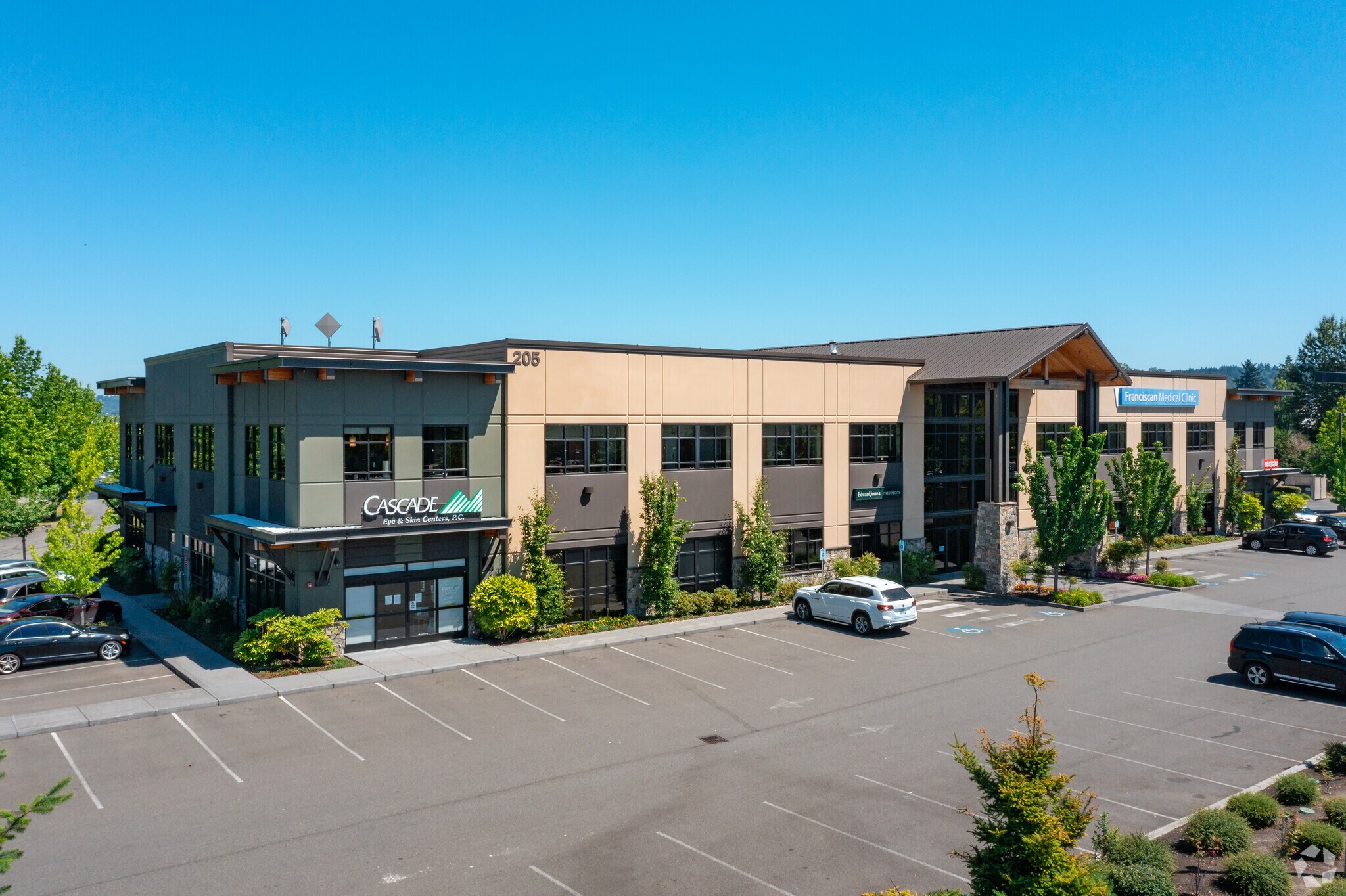 205 10th St NE, Auburn, WA for lease Building Photo- Image 1 of 4