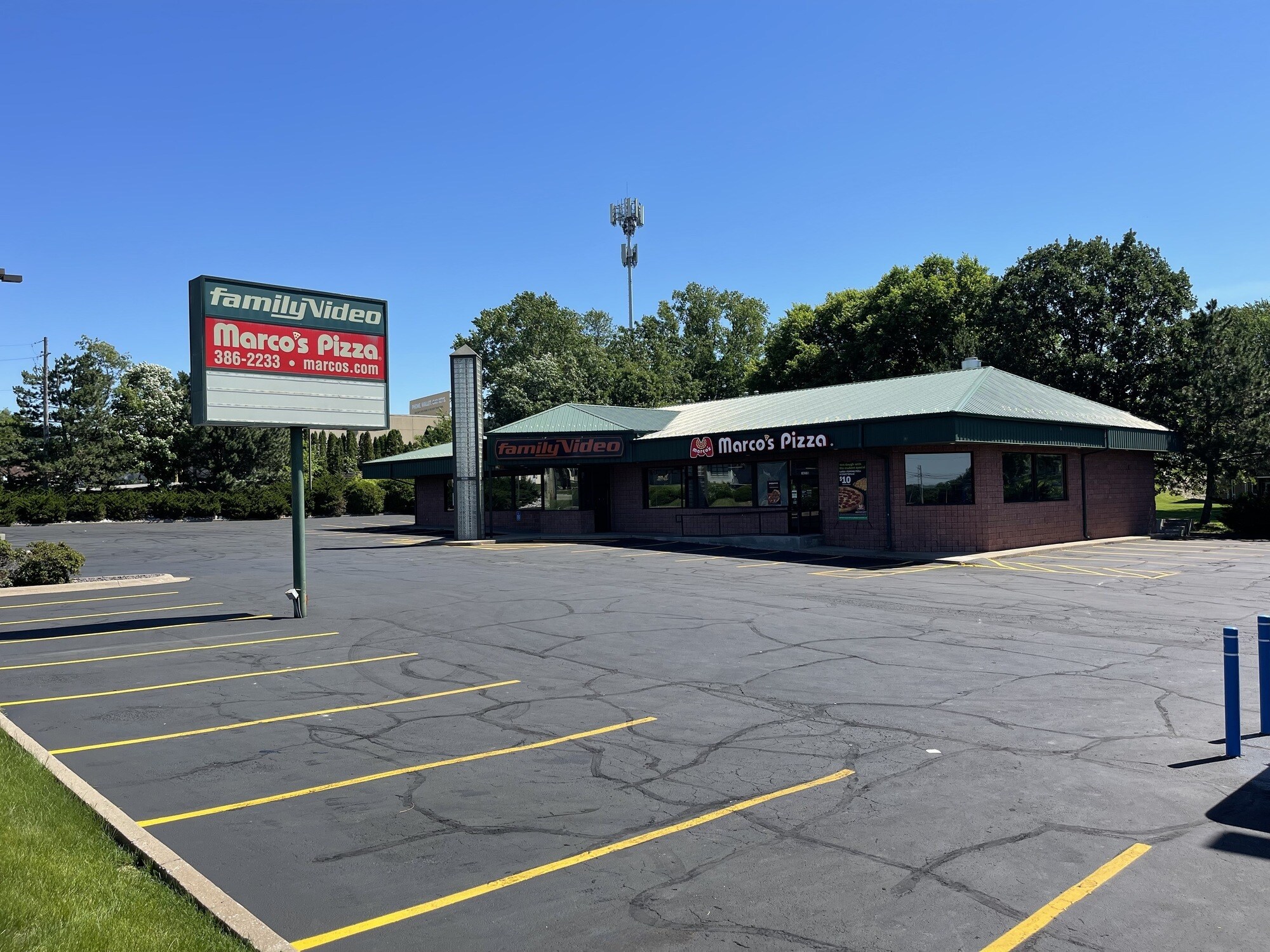3833 N Division St, Davenport, IA for lease Primary Photo- Image 1 of 5