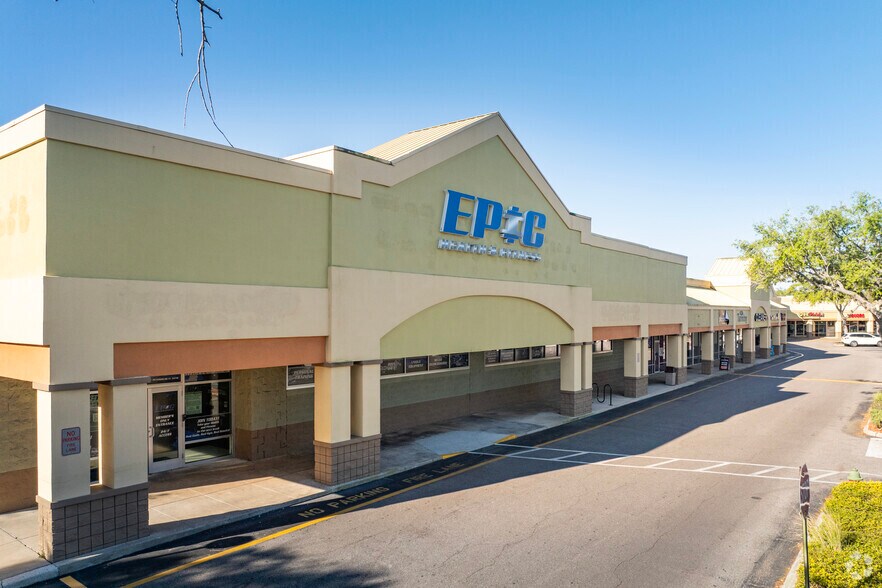 10400-10600 Roosevelt Blvd, Saint Petersburg, FL à louer - Photo du bâtiment - Image 2 de 8