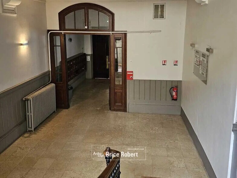 Bureau dans Lyon à vendre - Hall d’entrée - Image 2 de 15