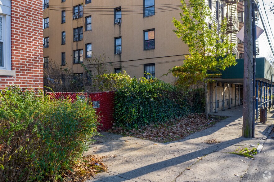 3754 Bronx Blvd, Bronx, NY à vendre - Autre - Image 2 de 5
