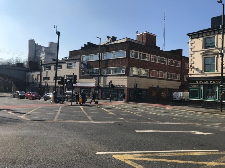 84A-92 London Rd, Manchester for lease - Building Photo - Image 3 of 4