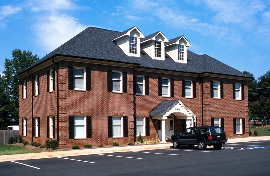 9912 Monroe Rd, Matthews, NC à vendre - Photo principale - Image 1 de 1