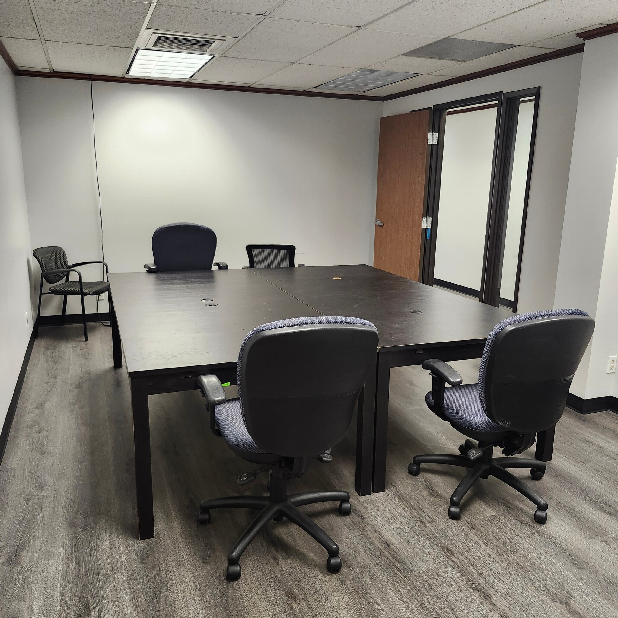 750 Fairmont Ave, Glendale, CA for lease Interior Photo- Image 1 of 5