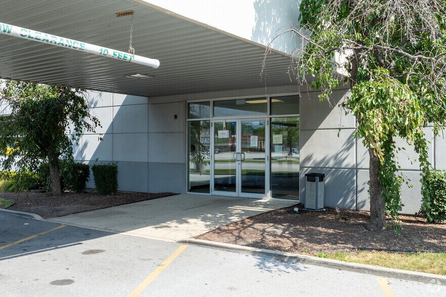 1700 East-West Rd, Calumet City, IL for lease - Building Photo - Image 2 of 5