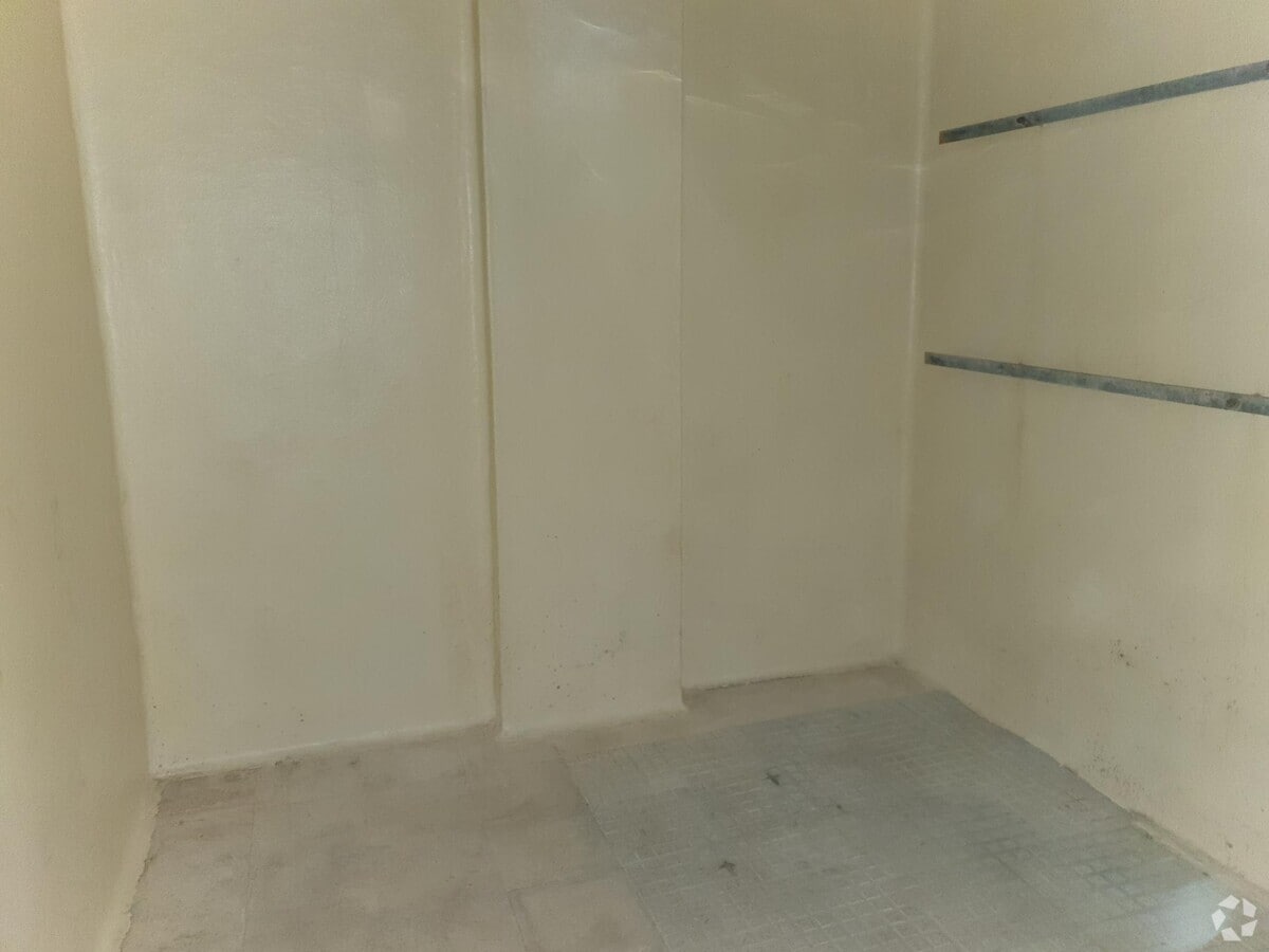 Paseo Val, 16, Alcalá de Henares, MAD 28804 - Unit Puerta 06, Esc. P - - Interior Photo - Image 2 of 4