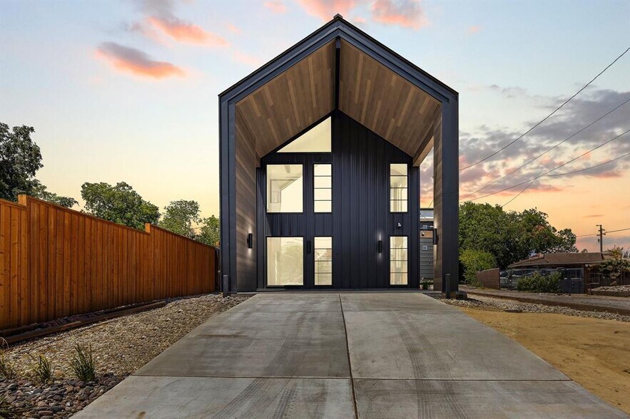 2318 Morelos, Austin, TX à vendre - Photo principale - Image 2 de 34