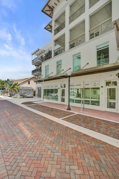 37-41 SW Seminole St, Stuart, FL à louer - Photo du bâtiment - Image 3 de 26