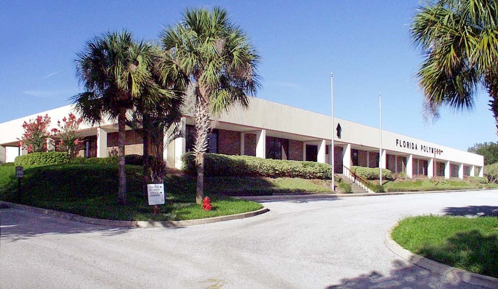 1001 Sand Pond Rd, Lake Mary, FL à vendre - Photo du bâtiment - Image 2 de 9