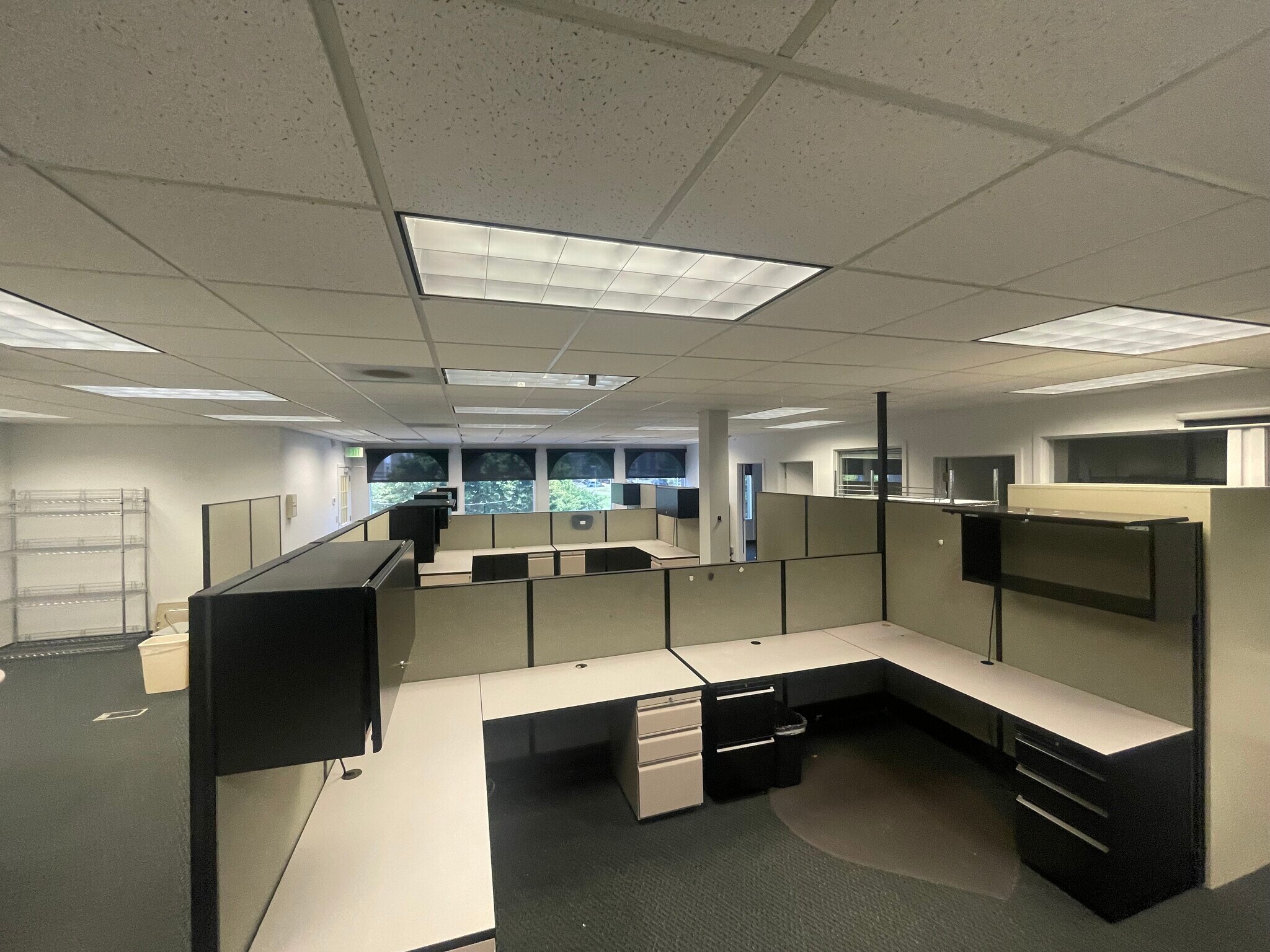 2227 NW 57th St, Seattle, WA à louer Photo du bâtiment- Image 1 de 3