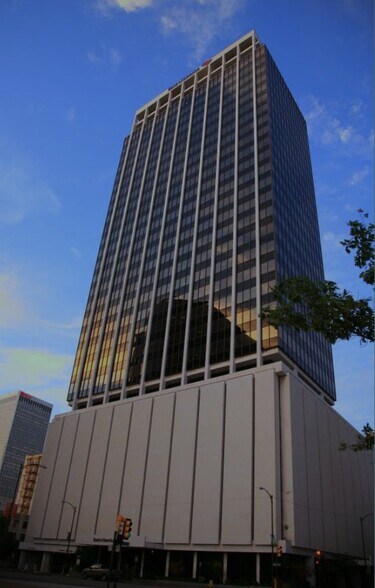 15 W 6th St, Tulsa, OK à louer - Photo du bâtiment - Image 2 de 12