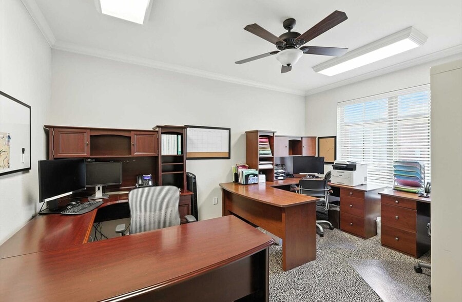 425 Old Newman Rd, Frisco, TX for sale - Interior Photo - Image 3 of 9