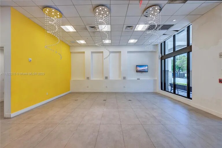 301 Altara Ave, Coral Gables, FL 33146 - Unit CU 3 - - Interior Photo - Image 2 of 10