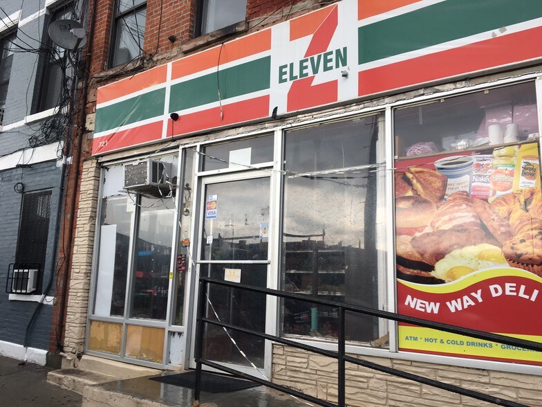 721 Henry St, Brooklyn, NY for lease - Building Photo - Image 2 of 33
