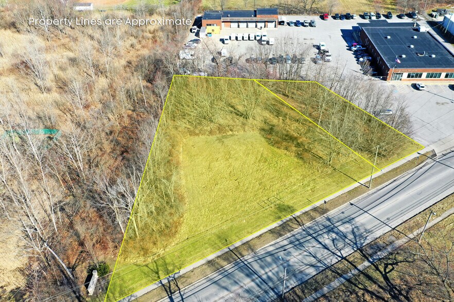 2760 Niles Road Southeast, Warren, OH à vendre - Photo principale - Image 1 de 5