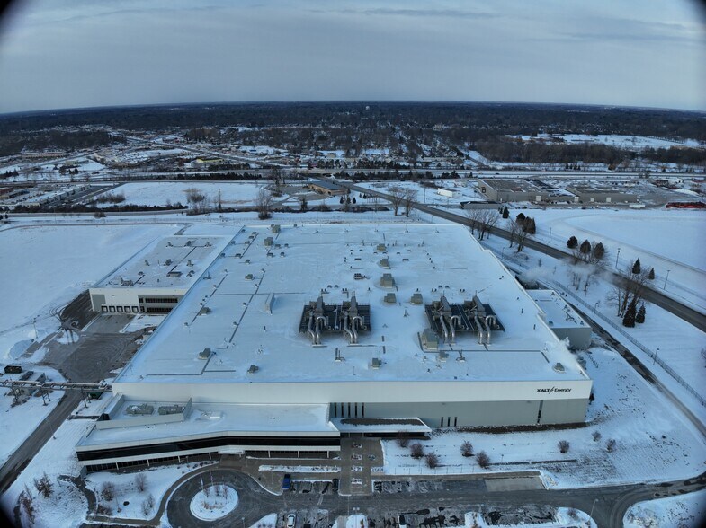 2700 S Saginaw Rd, Midland, MI à vendre - Communauté Matterport - Image 2 de 25