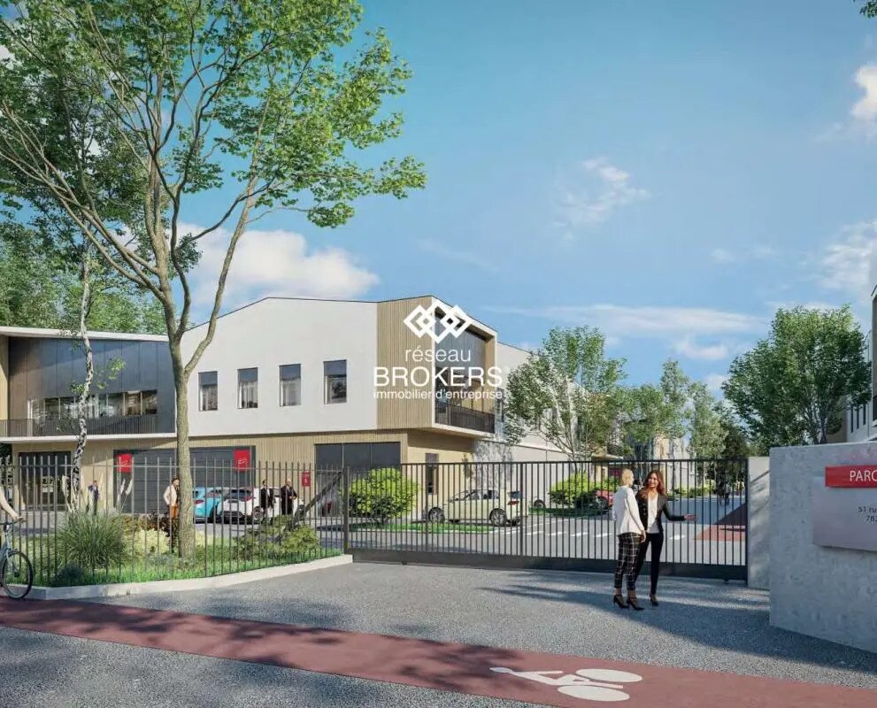 Industriel dans Plaisir à vendre Photo du bâtiment- Image 1 de 12