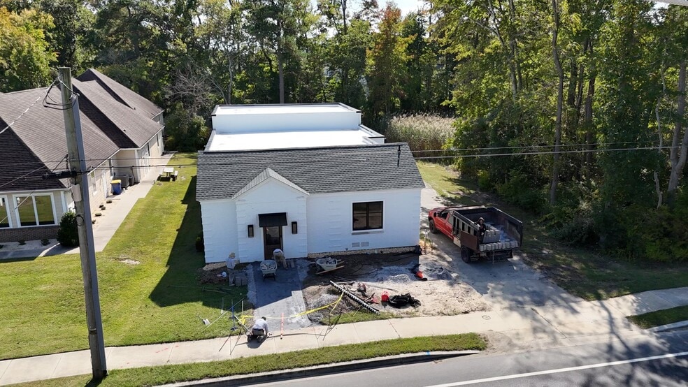 100 Atlantic Ave, Ocean View, DE à louer - Photo du bâtiment - Image 3 de 12