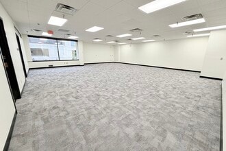 1 Vantage Way, Nashville, TN for lease Interior Photo- Image 2 of 16
